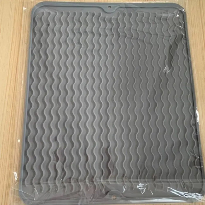 Foldable Silicone Drying Mat — Heat-resistant, Anti-slip Kitchen Drain Mat